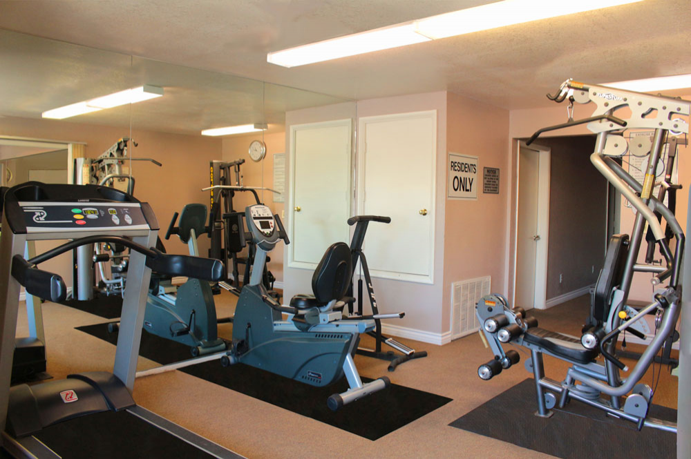 Mandalay Bay Apartments exterior photo 9 – apartment community gallery