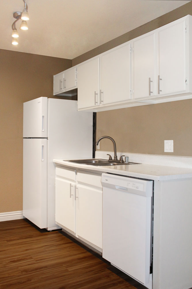Interior photo of Mandalay Bay apartment Kitchen 3